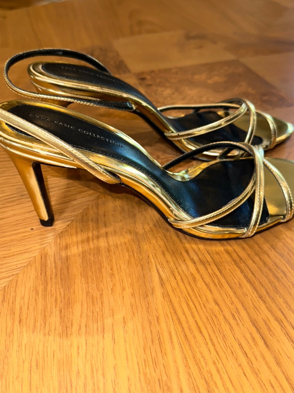 Zara Basic Collection Gold Metallic Slingback Sandals - Picture 7 of 10